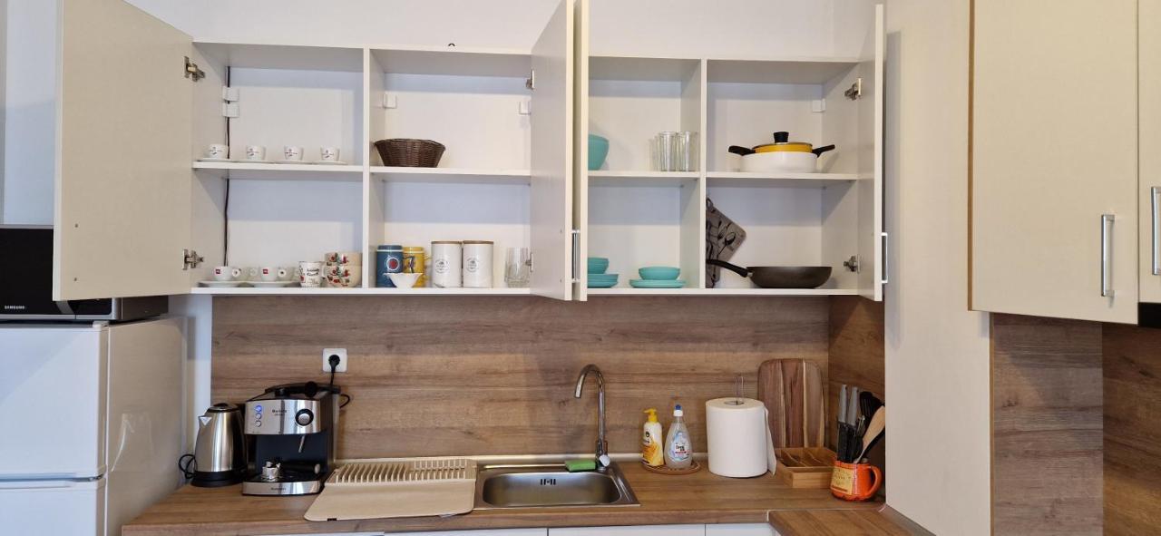 Студио Тони 1 Varna Extérieur photo